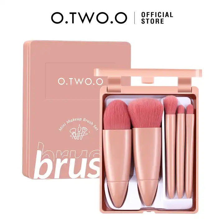 O.TWO.O MINI MAKEUP BRUSH SET