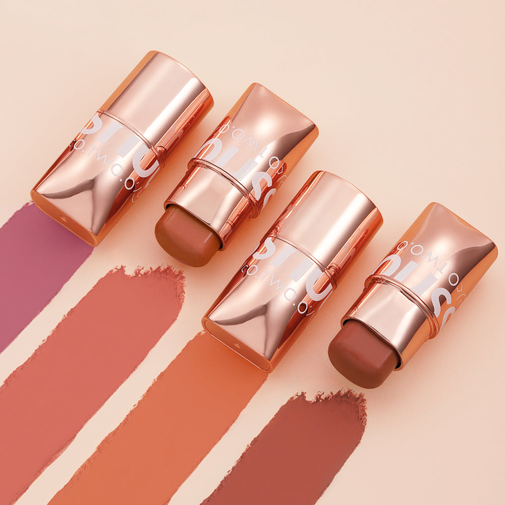 O.TWO.O 2 PCS MAKEUP SET
